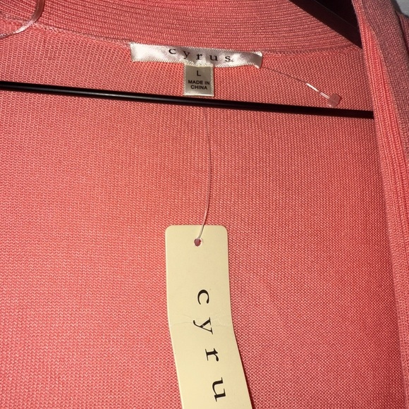 Cyrus Coral Open-Front Cardigan - Picture 2 of 3